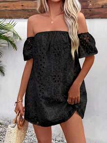 Vestido de verano de unicolor para mujer con hombros abiertos, con patrón bordado calado, mini vestido corto para vacaciones y playa - Negro - Ver 7