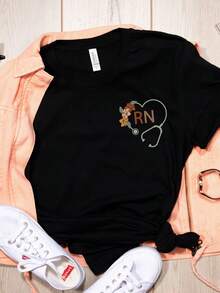 Gift For Nurses, Nurse T-Shirt, RN Stethoscope, RN T-Shirt, T-Shirt For Future Nurses, T-Shirts For Primary Healthcare Providers, Nursing Graduation Gift, RN. Unisex T-Shirt Made Of 220g Pure Cotton, Ideal Weight For All Seasons, Suitable For Both Men And Women. Durable, High-Quality Fabric, Soft To The Touch And Long-Lasting. Breathable Top. Suitable For Women In Spring And Summer, Holidays, Mother's Day, Independence Day. - 黑色 - 查看 1