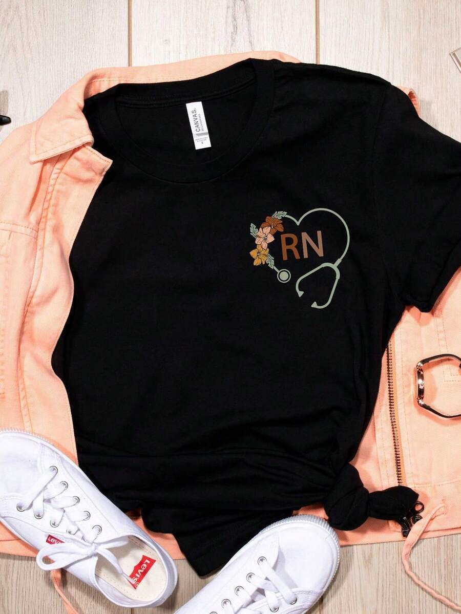 Gift For Nurses, Nurse T-Shirt, RN Stethoscope, RN T-Shirt, T-Shirt For Future Nurses, T-Shirts For Primary Healthcare Providers, Nursing Graduation Gift, RN. Unisex T-Shirt Made Of 220g Pure Cotton, Ideal Weight For All Seasons, Suitable For Both Men And Women. Durable, High-Quality Fabric, Soft To The Touch And Long-Lasting. Breathable Top. Suitable For Women In Spring And Summer, Holidays, Mother's Day, Independence Day. - 黑色 - 查看 1