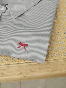 ElCamisa de manga corta holgada con bordado de mariposa a rayas azules para mujer, corta - Negro - Ver 4