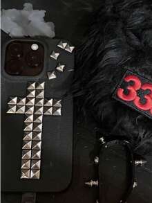 1 chiếc ốp lưng điện thoại Halloween DIY Stud Punk Cool Cross Religious Rock N Roll Rivet Metal Leather tương thích với iPhone 17 Pro Max 16 15 14 13 12 11 Pro Max Plus. - Đinh tán ngẫu nhiên màu đen - Xem 2