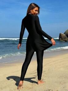 Swim  Set de 2 piezas de burkini para mujer, top tipo camiseta de unicolor con cordón y pantalones, ropa de baño árabe para playa de verano - Negro - Ver 2