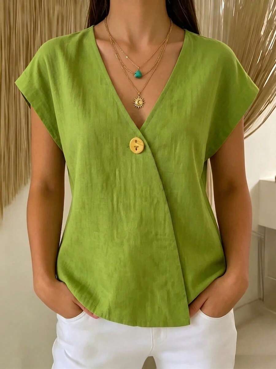 Women's Lime Green T-Shirt With V-Neck, Kimono Neckline And Decorative Button, Breathable Linen Fabric, Casual Chic Style Ideal For Holidays And Summer Looks. - 綠色 - 查看 1
