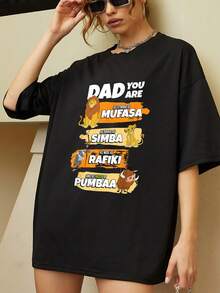 A Figure Celebrating The Strength Of Mufasa, The Courage And Wisdom Of Rafiki, And The Humor Of Pumbaa, Conveying Family Love And Positive Energy. A Comfortable, Casual Women's T-Shirt For Everyday Wear. - 黑色 - 查看 1
