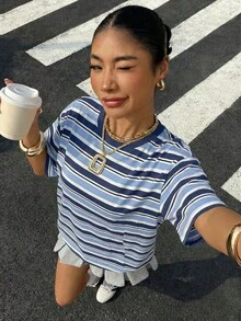Camiseta de manga corta de cuello redondo holgada con estampado de estrella de contraste de color azul y rojo, número 67 y rayas, de estilo retro casual para mujer, adecuada para el verano, la temporada deportiva y la Copa del Mundo - Multicolor 13 - Ver 5