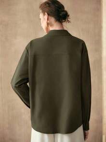 Camisa de mujer de tejido liso de punto a mano con hombros rectos, mangas largas, abertura media, diseño de estructura de punto a mano, uso casual, camisa marrón para verano y primavera - Verde militar - Ver 5