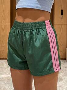 Women's Casual Shorts Side Stripe Print Elastic Waist Loose Workout Short Pants - Green - View 2