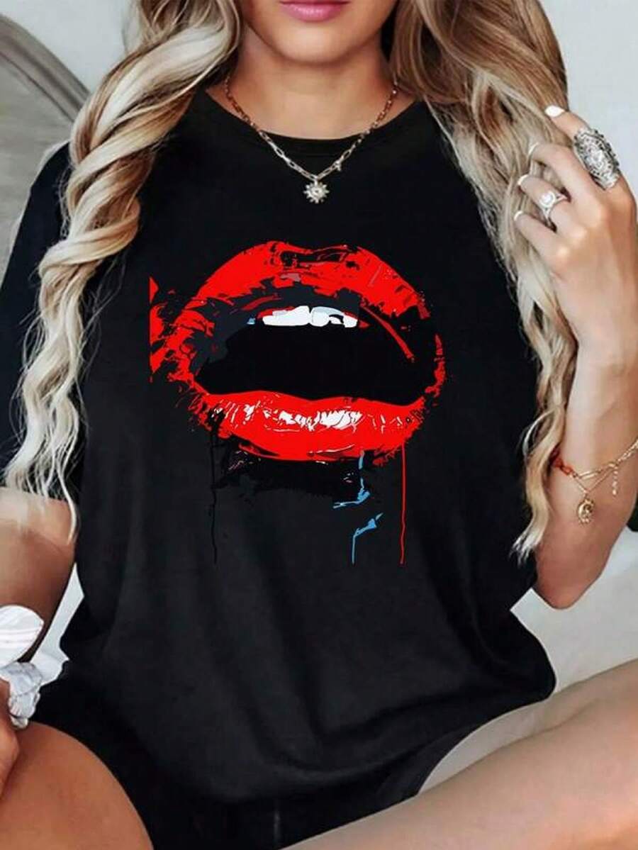 Parted Red Lips Symbolizing Passion And Confidence With A Vibrant Paint Effect. Modern Women's T-Shirt, 100% Soft And Comfortable Cotton, Ideal For Casual Wear. - 黑色 - 查看 1