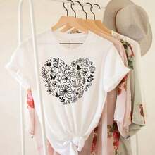 Camiseta Corazón de Flores, Camiseta de Flores, Camisetas de Flores Silvestres, Camiseta Botánica, Camiseta para Amantes de las Plantas, Camiseta Floral, Camiseta para Mamá Botánica, Camiseta Botánica2 - Blanco 3 - Ver 6