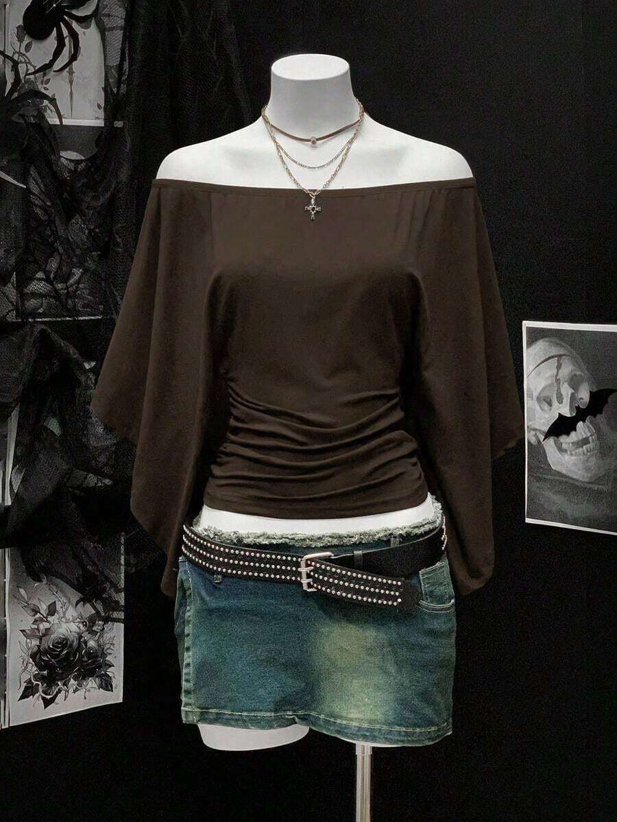 Camiseta retro sexy de mujer con hombros descubiertos, cintura ceñida y pliegues de unicolor - Café integral - Ver 1