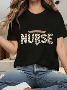 Modern Minimalist Women's T-Shirt With A Round Neck And Short Sleeves. Leopard Print Nurse's Tee With A Graphic Design Of Medical Symbols And Flags. Fun Print, Suitable For Christmas Parties, Sports Activities, Holiday Parties, Outings, Sports, And Other Festive Gifts. - 黑色 - 查看 5