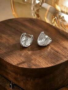 1 Pair Silver Minimalist Elegant Metal Shell Hoop Earrings, Suitable For Women's Daily Life, Festivals, Parties - Silver - View 5