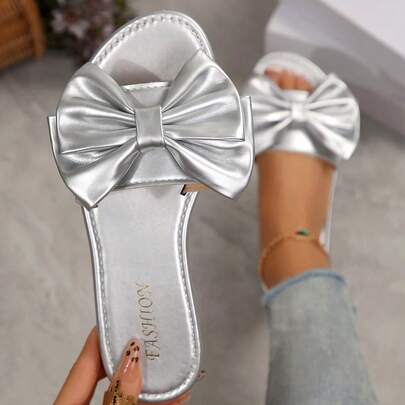 A Pair Of New European And American Style Women's Flat Sandals Slippers Bowknot Outdoor Soft Bottom Lightweight Breathable Flat Beach Slides