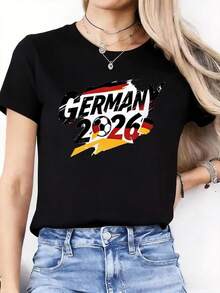 Camiseta cómoda para mujer con estampado de la bandera alemana de fútbol y el texto "GERMANY 2026", de estilo casual, camiseta retro vintage, prenda versátil y cómoda, transpirable y lavable a máquina, transpirable para uso diario, prenda versátil para looks casuales, transpirable y lavable, ideal para actividades al aire libre, cómoda para salidas informales. - Negro - Ver 1