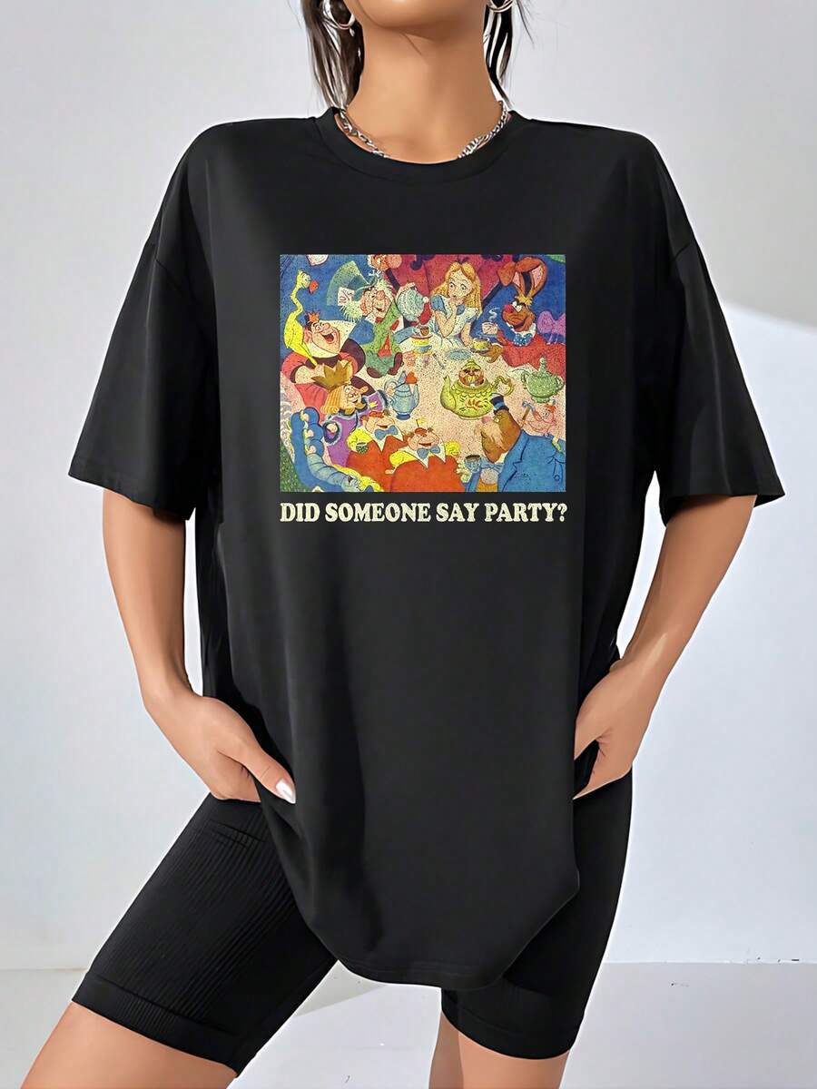Colorful Graphic Depicting A Lively Tea Scene With Fun Characters Celebrating With Cups, Cakes, And Joy, Conveying Festive Energy And Casual Humor. Comfortable Women's Casual T-Shirt For Everyday Wear. - 黑色 - 查看 1