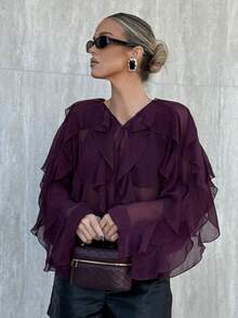 Blusa elegante de mujer con cuello en V, abotonada, de manga larga, con decoración laminada, color liso, Primavera 2025 - Rosa Roja - Ver 2