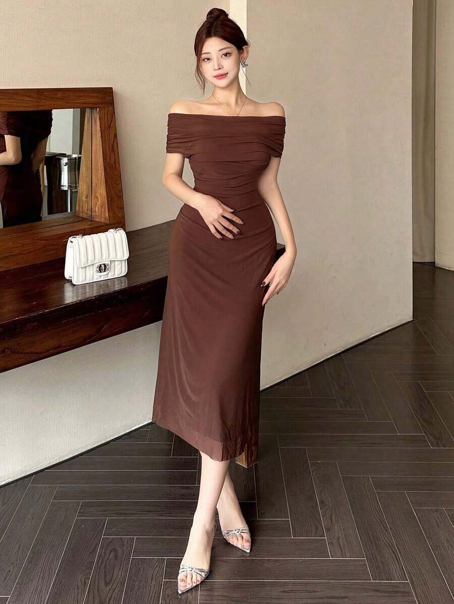 Vestido de hombros abiertos de unicolor, vestido de fiesta elegante para cumpleaños, Año Nuevo, baile de graduación, vestido de cóctel de hombros descubiertos de largo maxi - Marrón - Ver 1