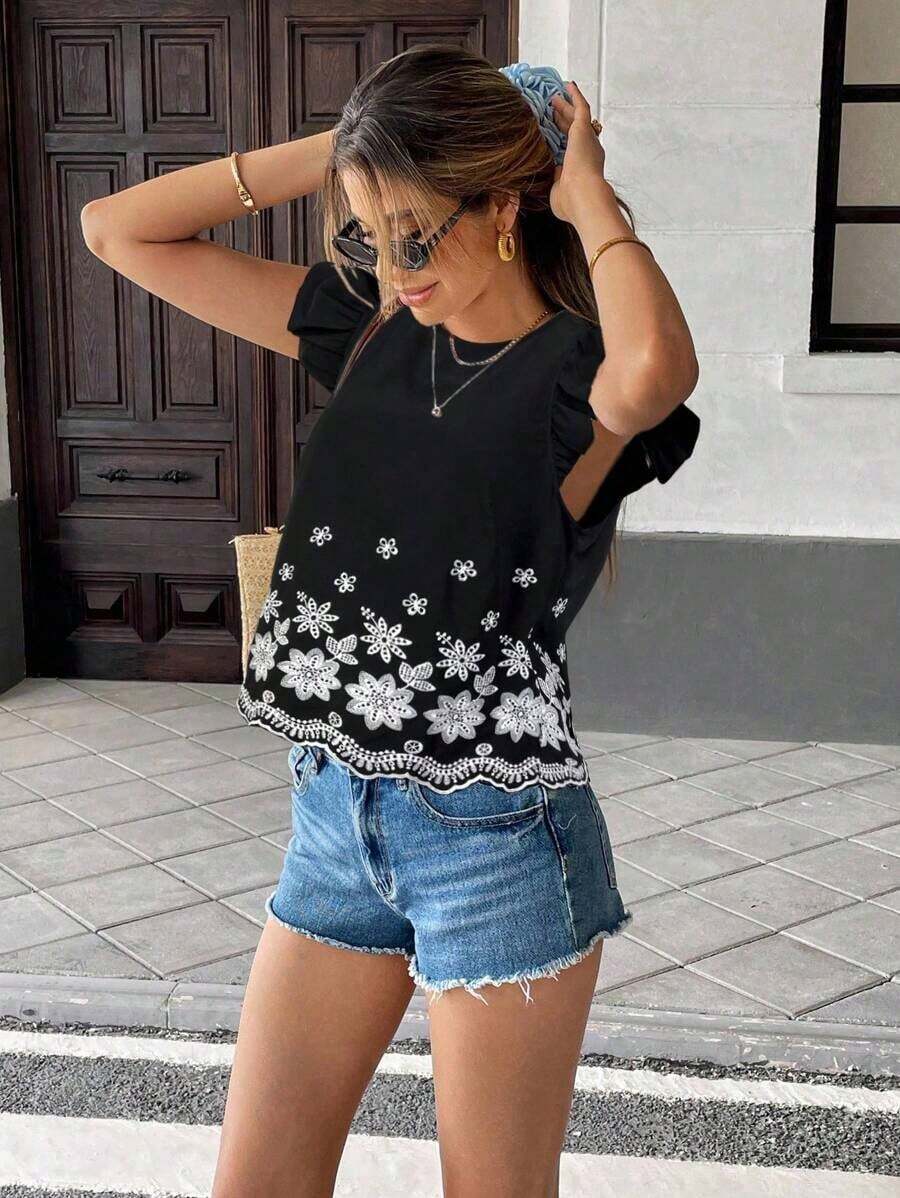Blusa de verano casual de vacaciones con bordado floral y volantes en las mangas - Negro - Ver 1