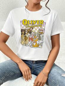 Ilustración colorida que muestra un grupo de adorables perros urbanos con una atmósfera alegre de amistad y aventuras en la ciudad, ideal para transmitir energía positiva y amor por los animales camiseta de mujer  cómoda y casual - Blanco - Ver 1