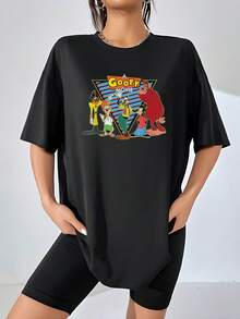 Gráfico colorido que muestra un grupo de personajes animados con poses divertidas transmitiendo amistad alegría y nostalgia perfecta para las amantes de lo retro camiseta de mujer  cómoda y casual para uso diario - Negro - Ver 1