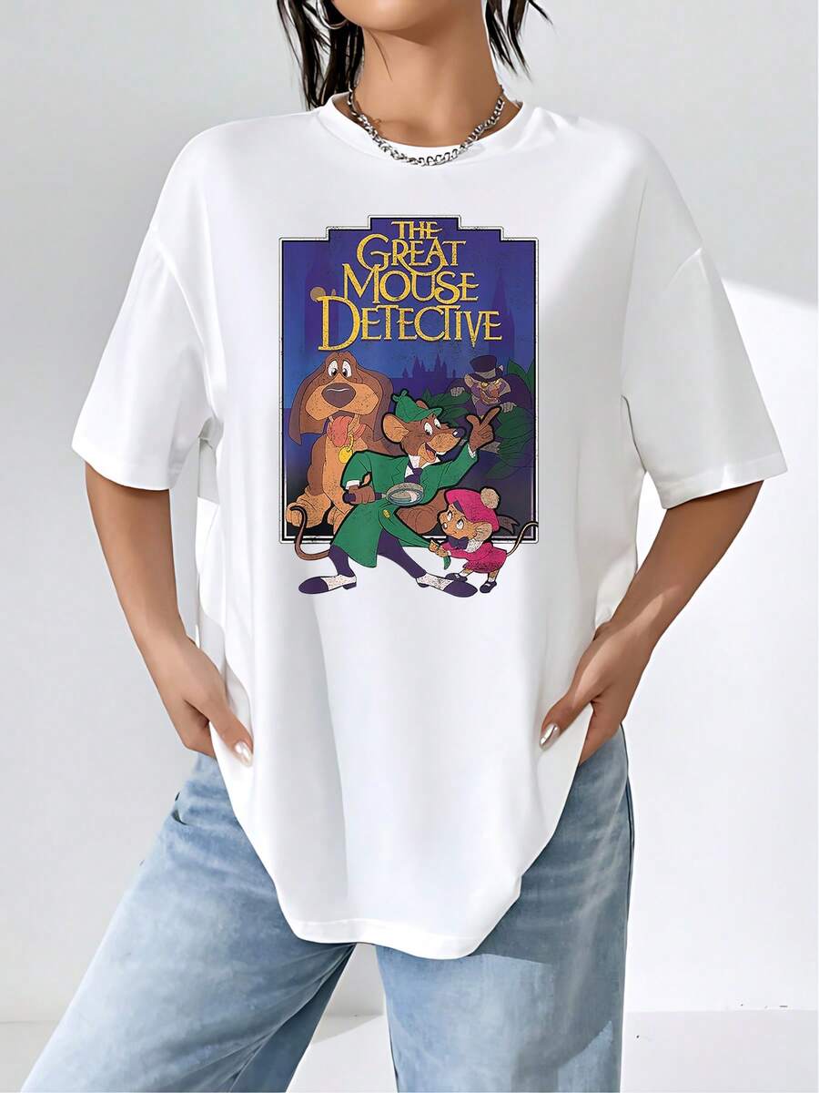 The Print Features A Brave Detective Mouse Accompanied By Fun Friends On A Mysterious Adventure Full Of Wit And Friendship, Inspiring Curiosity And Joy With Vibrant Colors And Charming Details. A Comfortable, Casual Women's T-Shirt For Everyday Wear. - 白色 - 查看 1