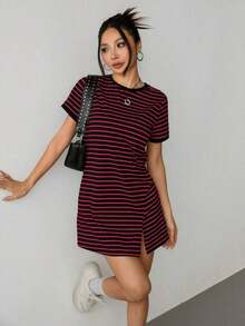 Vestido camiseta con bloqueo de color y estampado de rayas - Multicolor - Ver 3