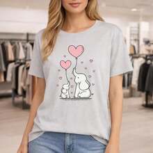 Camiseta de Algodón para Mujer Talla Grande, M-5XL, Negra, con Estampado de Elefante Adorable y Globo de Corazón de Bebé, Corte Holgado Casual, Manga Corta, Cuello Redondo, Tela Suave y Cómoda, Ideal para Uso Diario, Idea de Regalo para el Día de la Madre, Camiseta Gráfica para Mujeres con Curvas - Gris Claro - Ver 12