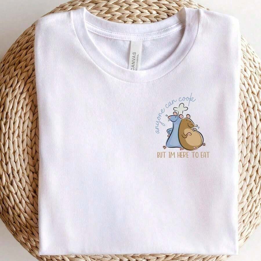 Any C1An Cook S1Hirt, Ratatouille S1Hirt, Hirt, Earth S1Hirt, Matching Family Hirst, Wod S1Hirt, R1emy, Gusteau220G This Unisex 220g T-Shirt Is Made From 100% Cotton With A Tight 220g Knit Pattern, Ensuring Its Durability. Suitable For All Body Types, Both Men And Women. Its Durable, High-Quality Fabric Is Ideal For Various Sewing Projects, Offering A Soft Yet Resilient Feel. It Is Also Very Breathable. Perfect For Spring/Summer, Holiday Outfits, And Party Wear. - 白色 - 查看 1