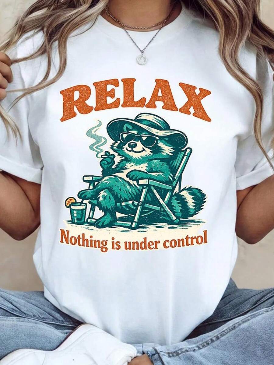 Camiseta unisex Relax Not1hing Is Under Control, Chill RaC1oon Summer T1EE, RaC1oon Shirt, Funny Gift T1EE. Camiseta unisex de algodón puro de 220 g, peso ideal para todas las estaciones, adecuada tanto para hombres como para mujeres. Tejido duradero de alta calidad, suave al tacto y de larga duración. Parte superior transpirable. Adecuada para la primavera y el verano de las mujeres, vacaciones, Día de la Madre, Día de la Independencia. - Blanco - Ver 1