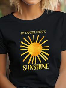 Camiseta "My Favorite Color Is Sunshine" para verano, con un bonito estampado de sol amarillo, ideal para amantes del sol, para usar en la playa, el mar o la piscina. Camiseta unisex de algodón puro de 220 g, peso ideal para todas las estaciones, apta tanto para hombres como para mujeres. Tejido duradero de alta calidad, suave al tacto y de larga duración. Top transpirable. Adecuado para mujeres en primavera y verano, vacaciones, Día de la Madre, Día de la Independencia. - Negro - Ver 1