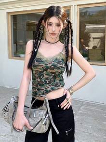 夏季性感迷彩印花蕾丝拼接吊带背心，修身露脐上衣，休闲度假风 - 軍綠色 - 查看 5