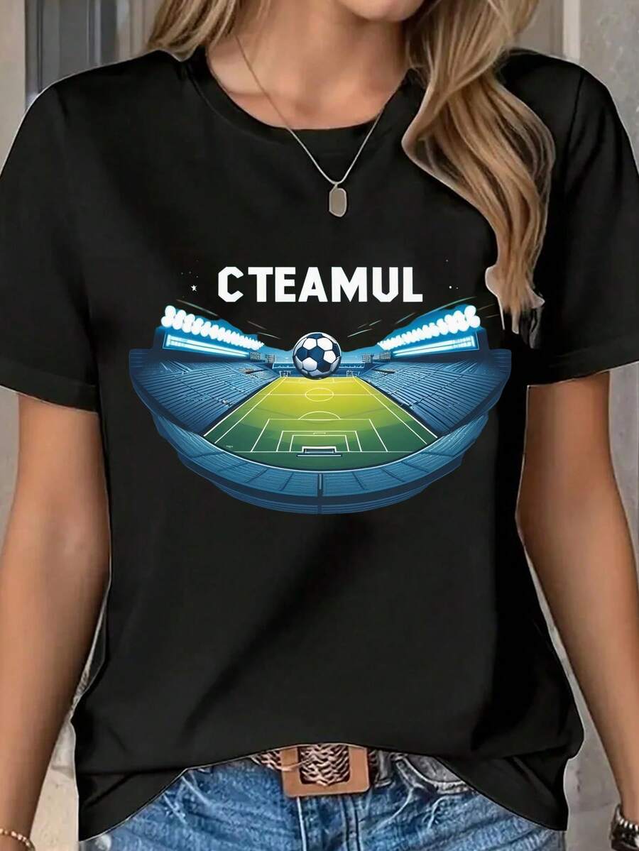 Camiseta con estampado de estadio de fútbol con luces para mujer, camiseta de manga corta de cuello redondo con colores azul y verde, estilo deportivo moderno - Negro - Ver 1
