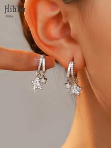 Hihho 1 Par de Brincos de Luxo Versáteis com Dupla Argola Cravejada de Diamantes e Dupla Estrela, Joias Requintadas, Elegantes e Criativas para Mulheres, Adequados para Uso Diário e Presentes Decorativos para Festas. - Brincos de estrela - Ver 2