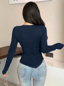 Camiseta de mujer de manga larga con diseño asimétrico y ajuste ceñido, ropa de otoño con estilo preppy - Azul marino - Ver 5