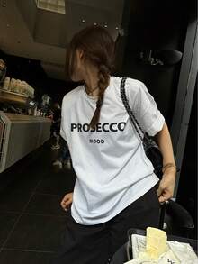 Women's Modern, Casual T-Shirt, Perfect For Parties And Lounging At Home. 100% Cotton, Loose Fit. Women's Summer Loose-Fitting Short-Sleeve T-Shirt With Minimalist Letter Print, Perfect For A Casual And Flattering Look. 100% Cotton - 白色 - 查看 6
