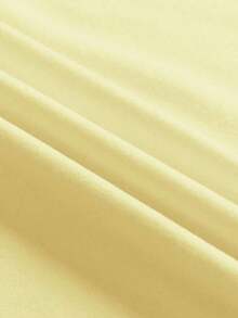 asimétrica con hombro descubierto de color amarillo pálido, adecuada para vacaciones de verano - Amarillo - Ver 9
