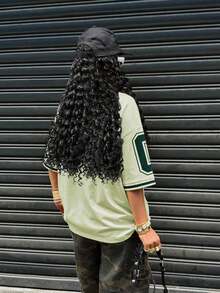 Camiseta de mujer con cuello en V, manga corta, puños con empalme y estampado digital - Multicolor 2 - Ver 2