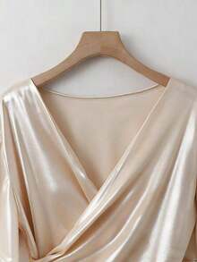 Blusa de satén elegante, blusa de manga corta, blusa de cuello en V, blusa de uso diario - Albaricoque - Ver 3