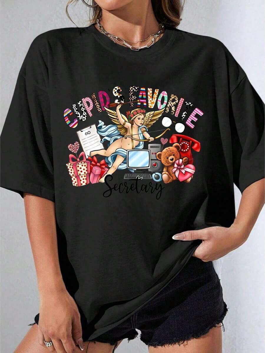 Black And White T-Shirt For Girls, Cute Oversized T-Shirt With Cupid Graphic Print, Secretaries' Favorite, Valentine's Day Office Theme, For Casual Wear And Party Gifts, Printed T-Shirt For Outdoor Parties, Casual. - 黑色 - 查看 1