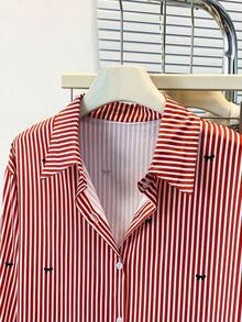 Camisa de manga larga con estampado a rayas y lazo, con botones delanteros, cuello de camisa, top casual, adecuado para primavera, otoño e invierno en color rosa - Rojo - Ver 6