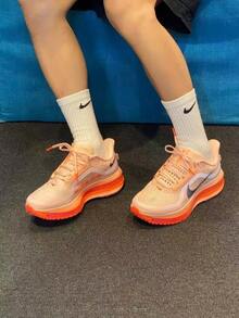 Giày chạy bộ cổ thấp Nike Pegasus Premium Versatile Comfort dành cho nam, màu hồng. - Hồng - Xem 1
