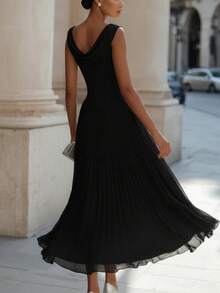 New Collection Chiffon Dress With Drop Neck, Holiday And Party Style, Exclusive Design, Elegant, Sophisticated European Fashion For Women - Hitam - View 3