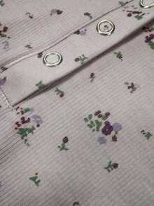 Camiseta ajustada de mujer con cuello exagerado y estampado floral disperso en todo el diseño, media abertura, para el Día de San Valentín.Ropa de otoño, blusas de mujer de manga larga - Morado - Ver 4