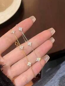 Vòng tay vàng 18k mạ đồng đính đá Cubic Zirconia chất lượng cao của Châu Âu và Mỹ, kiểu dáng hình cỏ bốn lá đính kim cương nhân tạo, phụ kiện trang sức sang trọng dành cho nữ giới, món quà lý tưởng. - Vàng - Xem 2