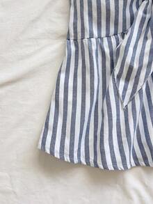 Top tubo con volantes y nudo delantero con estampado de rayas y bloques de color para vacaciones de verano en la playa de mujer - Gris - Ver 4