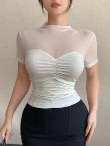 Blusa corta de manga corta de malla transparente elegante y ajustada para mujer, con parches de lunares de malla, ideal para primavera y verano, de uso versátil para San Valentín, boda, fiesta, banquete - Beis 2 - Ver 5