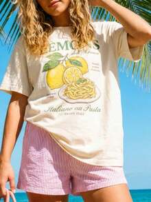 Camiseta de verano para mujer con estampado de limones y pasta, hombros caídos, estilo oversize, informal, para vacaciones, con estética italiana, estilo urbano, camiseta gráfica, transpirable, de corte holgado, para uso diario, viajes a la playa, escapadas de vacaciones, reuniones de fin de semana, camiseta cómoda de estilo retro Y2K de moda para looks virales e ideas de atuendos modernos. - Multicolor - Ver 7