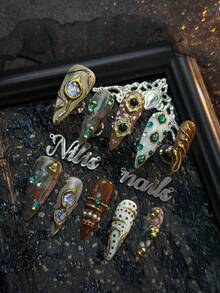 10 piezas Juego de arte de uñas acrílico barroco hecho a mano, que incluye diseños de rectángulo, ojo de gato marrón, teñido anudado azul-verde, incrustación de perlas, estampado de leopardo pintado a mano, estrellas, cuentas 3D, mariposa con corazón, adecuado para fiestas, vacaciones y uso diario. Se incluyen pegatinas de gel y lima de uñas gratis. Uñas postizas - Marrón - Ver 3