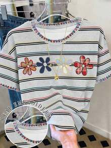 Camiseta casual de mujer con cuello redondo y hombros caídos, bordada con flores, 4 estampados florales diferentes, camiseta bordada con conchas.Camiseta casual cómoda para exteriores, adecuada para todas las estaciones. - Gris Claro - Ver 1