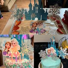 Hasbro 冰雪公主主題生日蛋糕裝飾套組，包含城堡、雪花與生日快樂裝飾，適合冬季主題派對甜點桌、冬季仙境 - 卡通蛋糕排插 - 查看 6